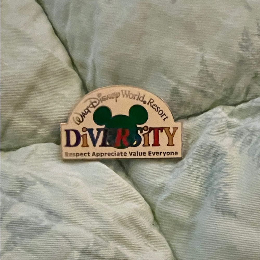 Disney Diversity Pin with Green Mickey